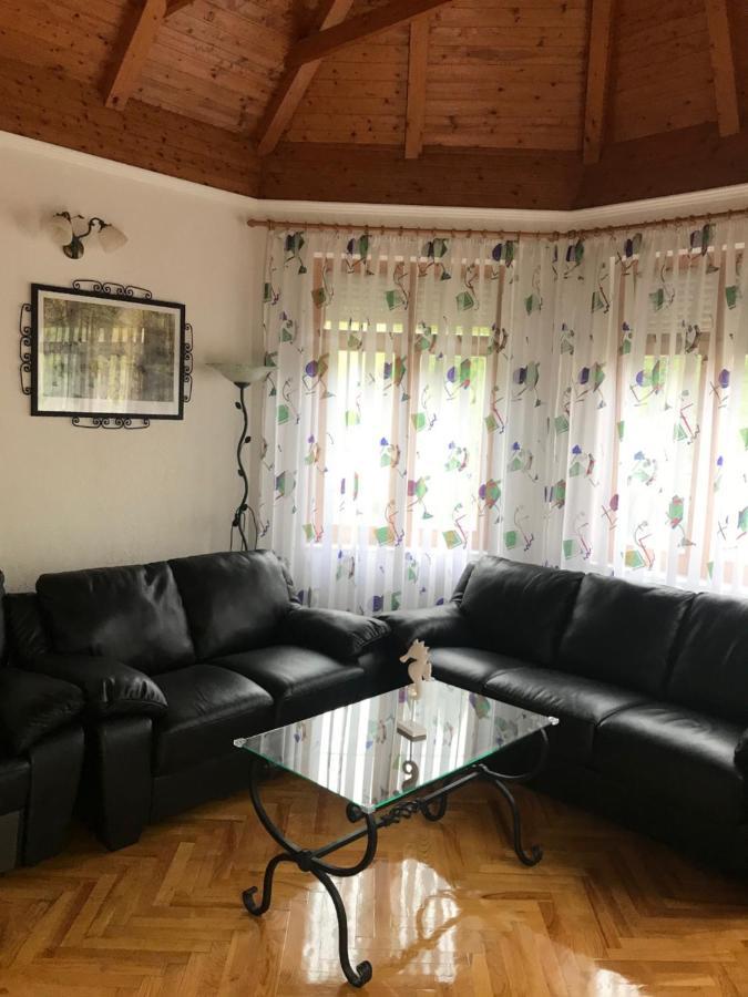 Nyaralo Balatonmariafuerdo Villa Bagian luar foto